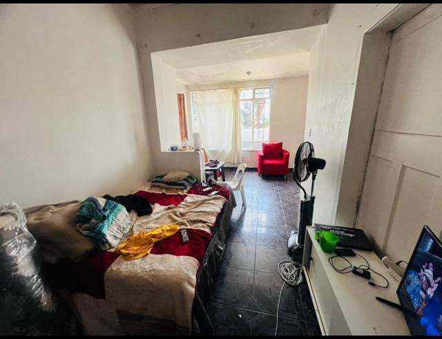 9 BEDROOM HOUSE FOR SALE IN KENSINGTON